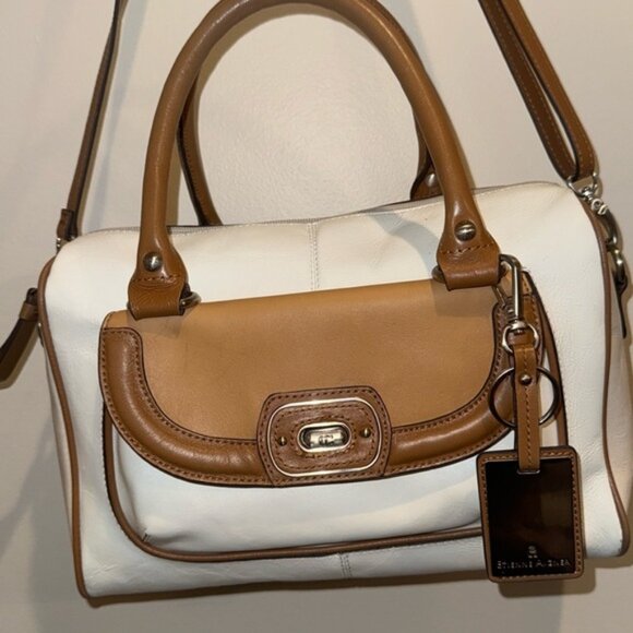 Etienne Aigner Vintage Leather Barrel Sarchel/Shoulder Bag (EUC) - Picture 7 of 15